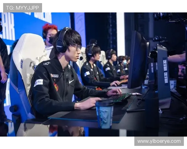 英雄联盟心理素质分析：FPX战队荣登第三名引发热议