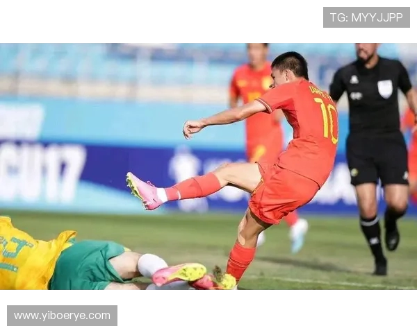 亚青赛激战中国队迎战卡塔尔队全力争胜展现青春风采