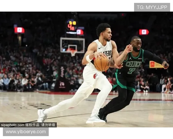 杰伦布朗的崛起与挑战：从新星到NBA顶尖球员的成长之路