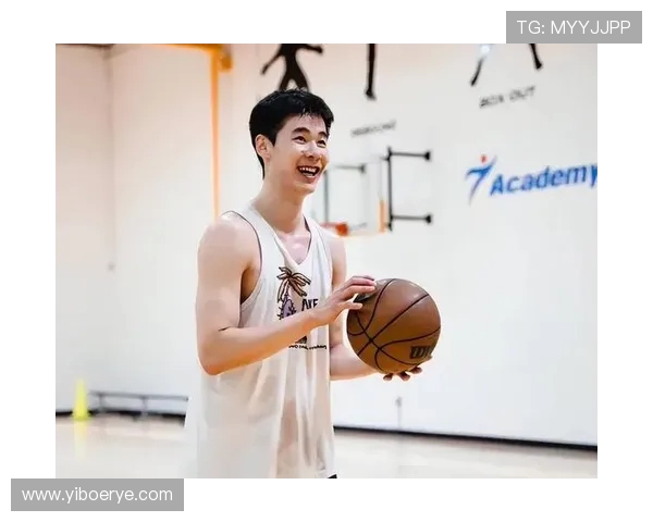 郭昊文：从篮球新星到职业生涯的蜕变与成长之路