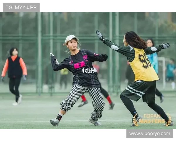 重庆飞盘队与上海飞盘队赛后复盘分析比赛经验与战术调整探讨