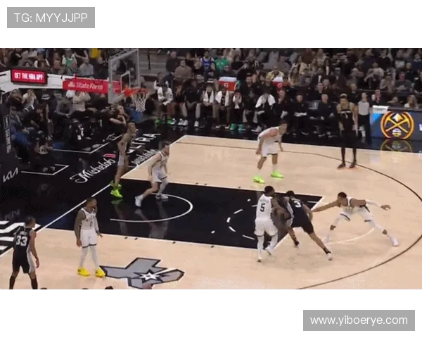 马刺与雄鹿激战回顾NBA精彩录像全程回放与分析 马刺与雄鹿激战回顾NBA精彩录像全程回放与分析