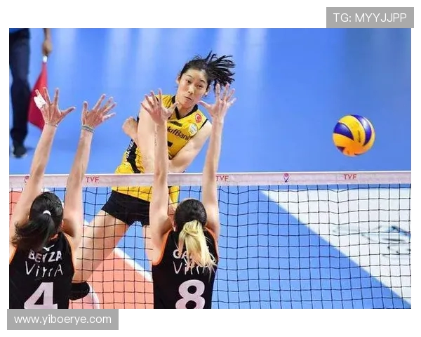 张丽的排球人生：从青涩少女到冠军教练的深度对话与成长故事